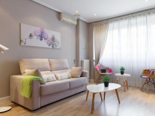 FOR YOU RENTALS AVENIDAAMERICA APARTMENT AVA24