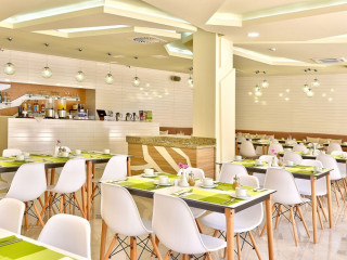 FORESTA GRIFID HOTEL