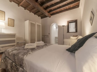 FORI IMPERIALI ELEGANT APARTMENT