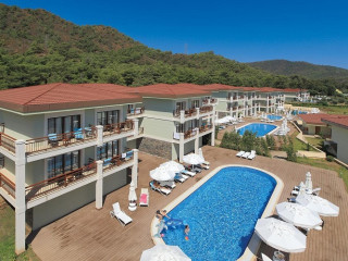 FORTEZZA BEACH RESORT