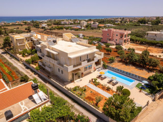 Fotis Apartments