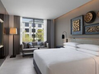 Four Points by Sheraton Phuket Patong Beach Resort