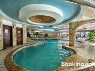 Four Seasons Country Club