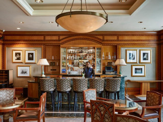 Four Seasons Hotel Cairo at Nile Plaza