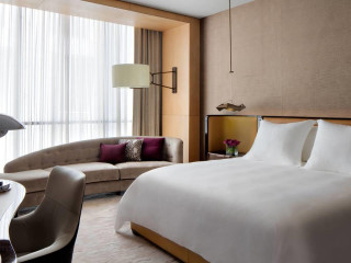 FOUR SEASONS HOTEL DUBAI INTERNATIONAL FINANCIAL CENTRE