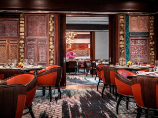 Four Seasons Hotel Singapore
