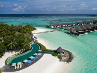 Four Seasons Resort Maldives at Kuda Huraa