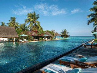 Four Seasons Resort Maldives at Landaa Giraavaru