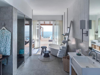 Four Seasons at Landaa Giraavaru Resort Maldives