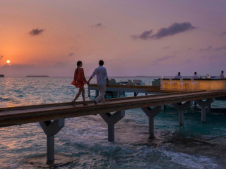 Four Seasons Resort Maldives at Landaa Giraavaru