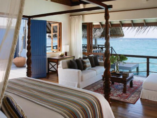 Four Seasons Resort Maldives at Landaa Giraavaru