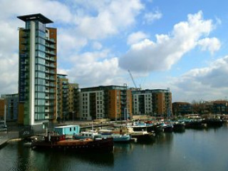 FRASER PLACE CANARY WHARF