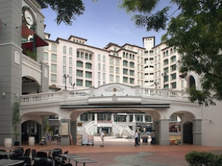 FRASER PLACE ROBERTSON WALK