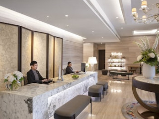 FRASER SUITES RIVER VALLEY