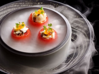 FRASERS HOUSE, A LUXURY COLLECTION HOTEL, SINGAPORE