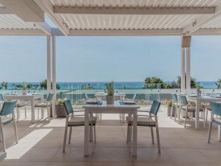 Gennadi Grand Resort