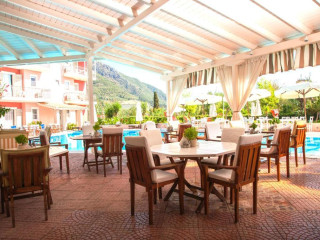 George Hotel