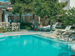 GEORGIAS GARDEN HOTEL