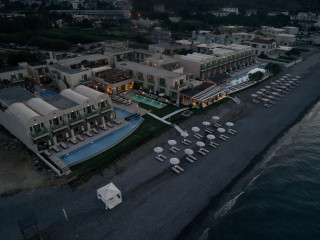 Giannoulis Grand Bay Beach Resort