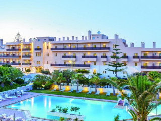 Giannoulis – Santa Marina Beach Hotel