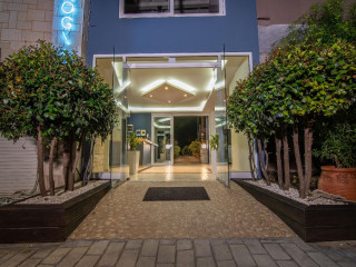 Girogiali Hotel