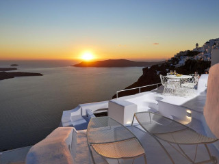 Gitsa Cliff Luxury Villa Santorini