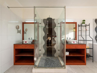 Glacis Heights Villa