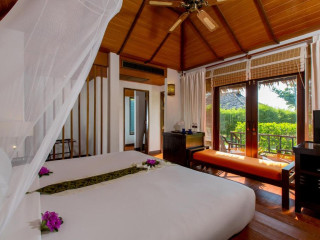 Glow Elixir Koh Yao Yai