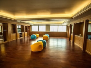 GLUR CENTRAL PRATUNAM