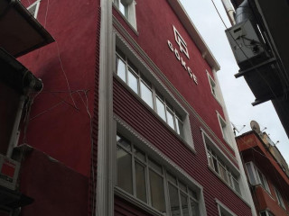 Gökçe Pansiyon - Men Only