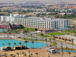 Golden 5 Emerald Resort