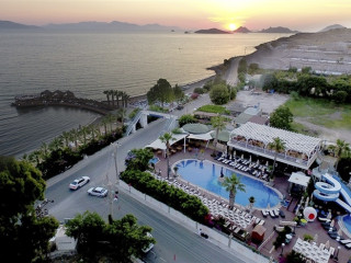 GOLDEN BEACH RESORT & SPA
