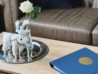 Golden Circle Suites