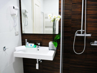 Golden City Hotel & Spa