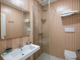 Golden City Hotel & Spa