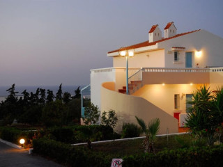 Golden Dream Apartments