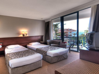 GOLDEN LOTUS HOTEL