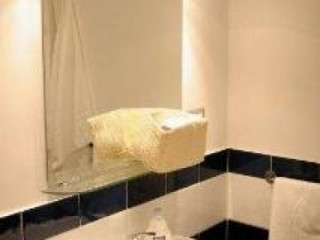 GOLDEN MILE BED & BREAKFAST
