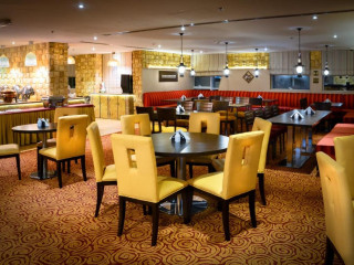Golden Ocean Hotel