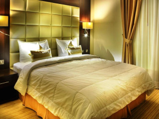 Golden Ocean Hotel