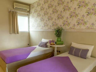 GOLDEN SUN APARTMENTS