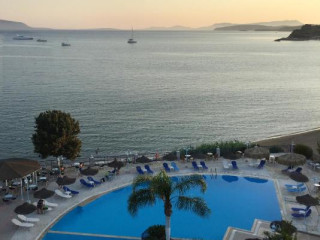 Golden Sun Hotel