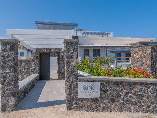 Golden Sunrise Suites Santorini