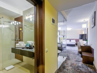 Golden Time Hotel