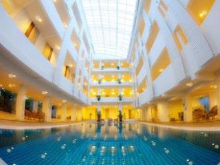 GOLDEN TULIP ESSENTIAL VASU (SHA)