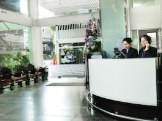 GOLDEN TULIP ESSENTIAL VASU (SHA)