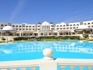 Golden Tulip Taj Sultan Hotel