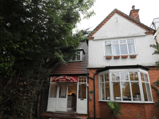 Golders Park Hotel