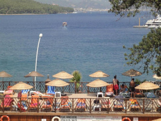Golmar Beach Hotel