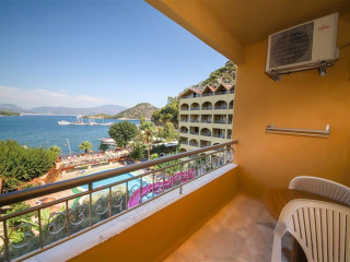 GOLMAR BEACH HOTEL